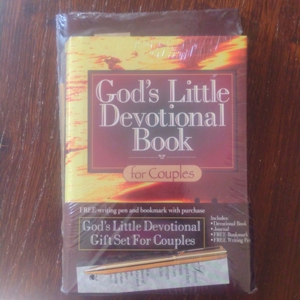NIB Devotional Book for couples set